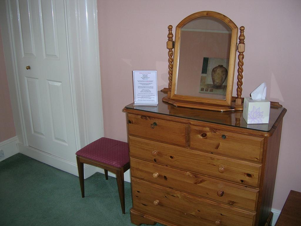 Achnacarry Guest House Perth Room photo