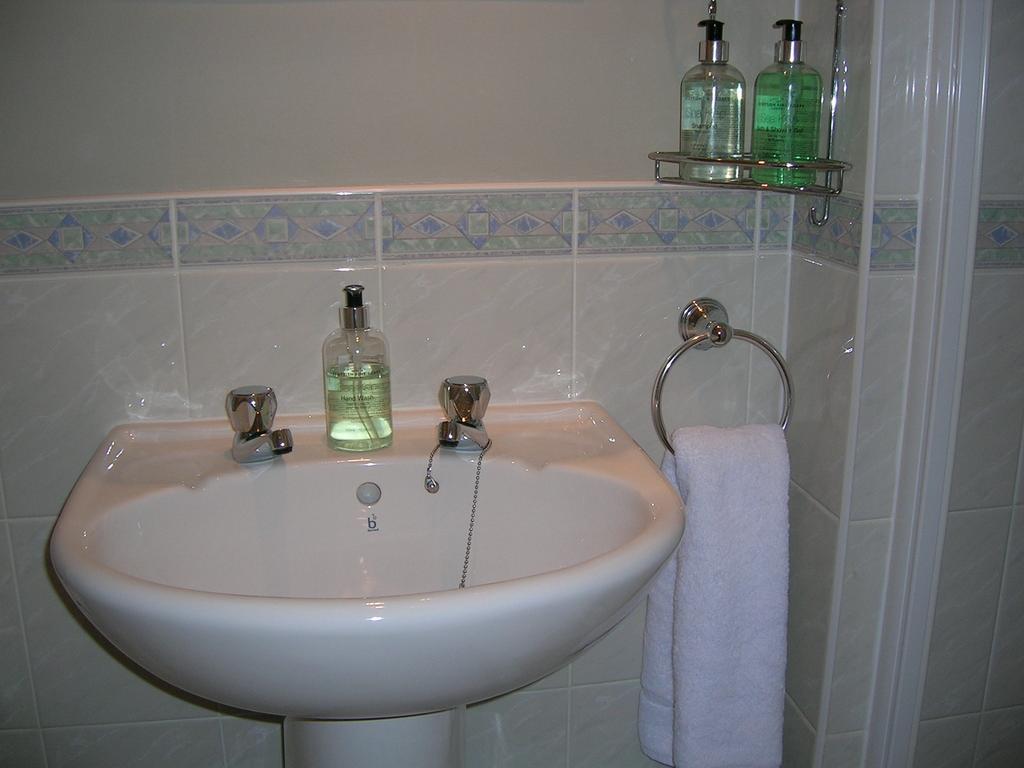 Achnacarry Guest House Perth Room photo